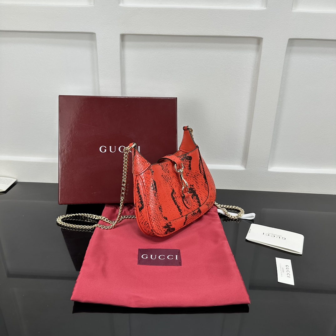 Gucci Hobo Bags